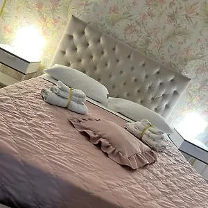 Aurora's Appartement Naples